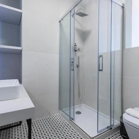 Apartment Liberdade Concept 3bdr By Lovelystay *