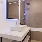 Апартаменти Liberdade Concept 3bdr By Lovelystay *